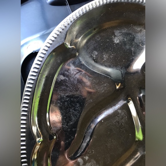 Vintage Serving Trays~ Silver Plated ~ Scalloped Edging~$6.00 one left - Picture 3 of 6